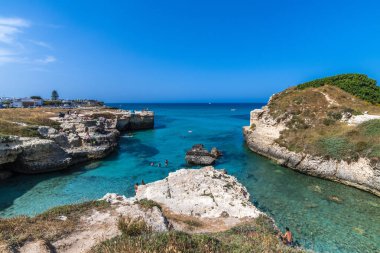 Torre Uluzzo Körfezi ve kıyı şeridi, Salento, İtalya