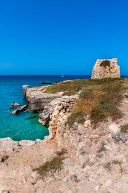Torre Uluzzo Körfezi ve kıyı şeridi, Salento, İtalya