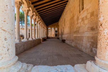 Santa Maria di Cerrate Manastırı, Lecce Bölgesi, İtalya