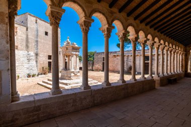 Santa Maria di Cerrate Manastırı, Lecce Bölgesi, İtalya