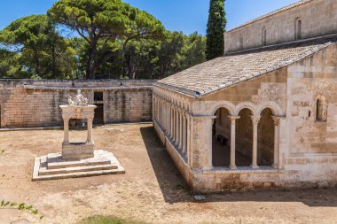 Santa Maria di Cerrate Manastırı, Lecce Bölgesi, İtalya