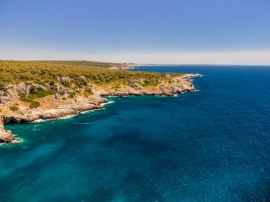 Torre Uluzzo Körfezi ve kıyı şeridi, Salento, İtalya