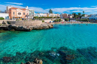 Torre Uluzzo Körfezi ve kıyı şeridi, Salento, İtalya