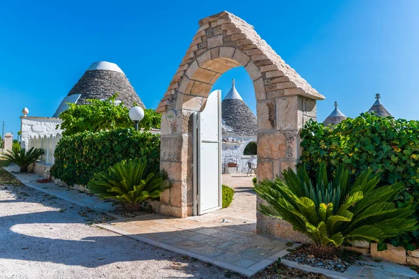 Unique Casas Trulli Con Techos Cónicos Alberobello Pequeña Ciudad Comuna — Foto de Stock