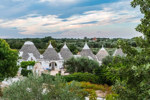 Alberobello Pequeña Ciudad Comuna Ciudad Metropolitana Bari Apulia Sur Italia — Foto de Stock