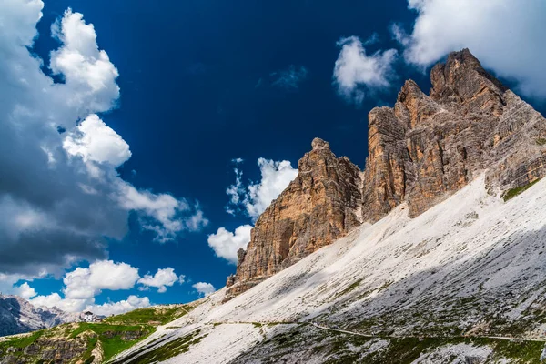 Skalnaté Pohoří Tre Cime Lavaredo Itálii — Stock fotografie