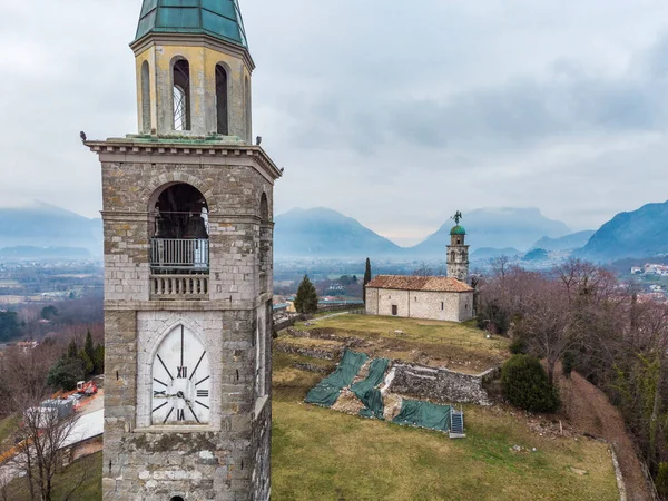 Artegna Komünü Talya Nın Manzaralı Şehir Manzarası — Stok fotoğraf