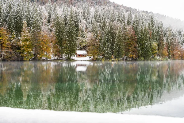Scenic View Snowy Lake Fusine Olaszország — Stock Fotó