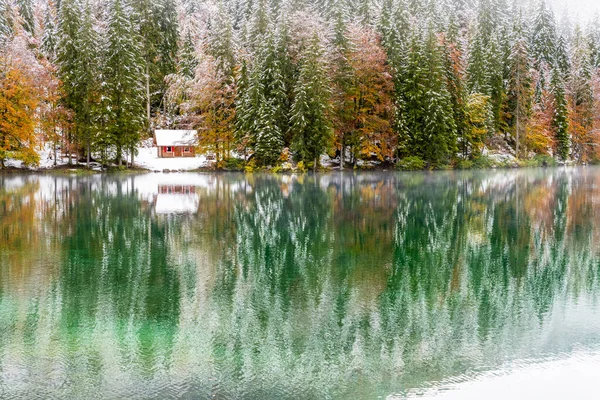 Vue Panoramique Lac Neigeux Fusine Italie — Photo