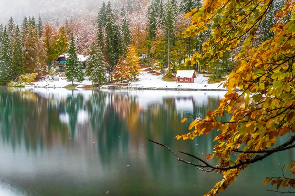 Hermosa Vista Naturaleza Lago Fusine Italia — Foto de Stock