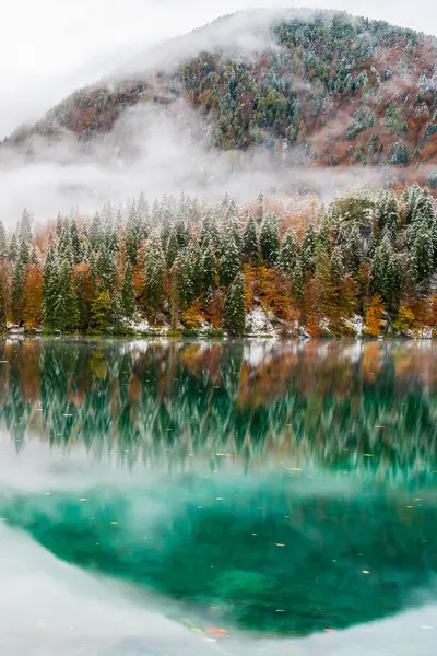 Piękny Widok Okolicę Jezioro Fusine Włochy — Zdjęcie stockowe