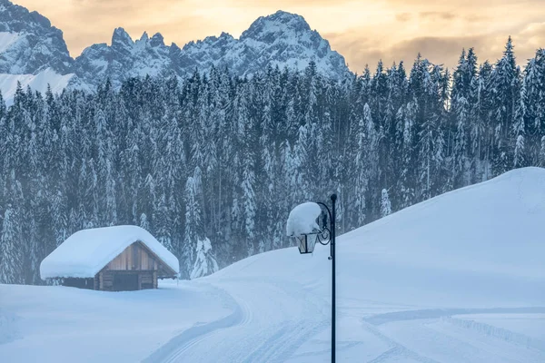 Soğuk Karlı Kış Sappada Dolomitleri Görünümü — Stok fotoğraf