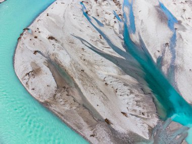 Cornino Gölü Güzel hava manzarası, İtalya