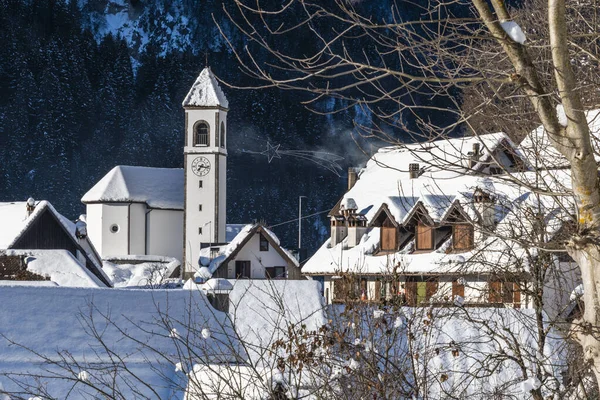 Paesaggio Invernale Pesariis Italia — Foto Stock