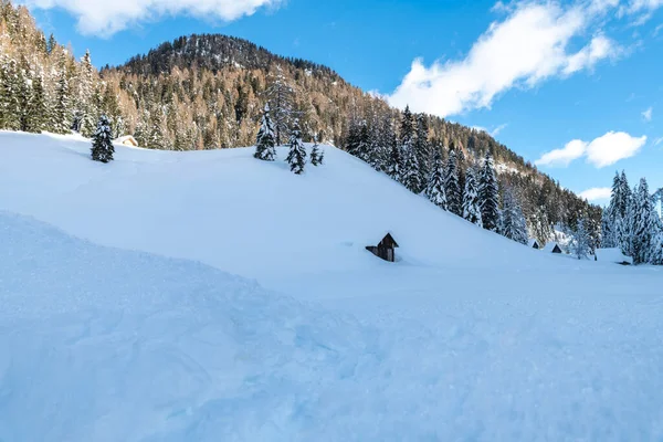 Pesariis Winterszene Italien — Stockfoto