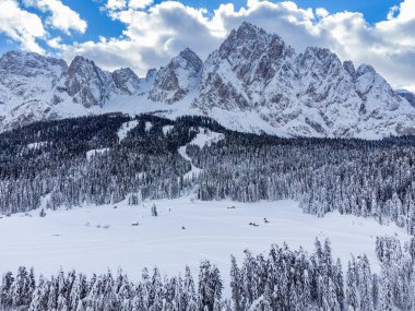 Dağlardaki güzel kış manzarası, Sappada 