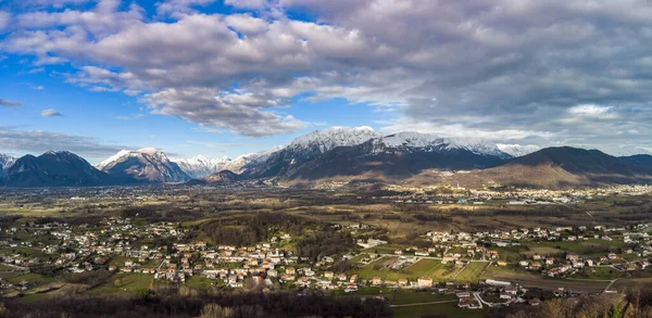 İtalya 'nın Udine eyaletinin havadan görüntüsü.