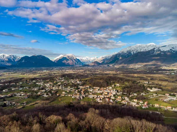 İtalya 'nın Udine eyaletinin havadan görüntüsü.