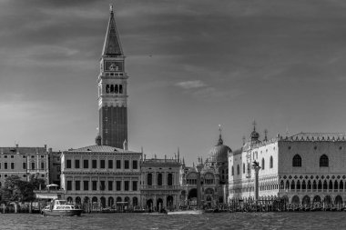 Siyah ve Beyaz Şehir Burano Murano, Venedik, İtalya 