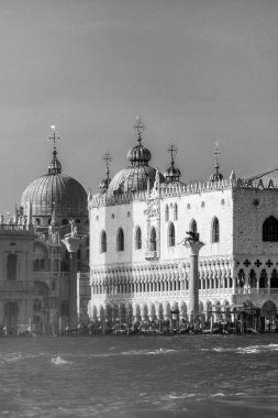 Siyah ve Beyaz Şehir Burano Murano, Venedik, İtalya 