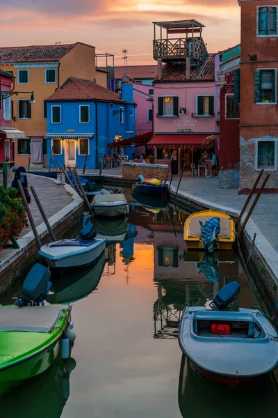 Kleurrijke Huizen Grachten Traditionele Venetiaanse Architectuur Gemeente Venezia Murano Burano — Stockfoto