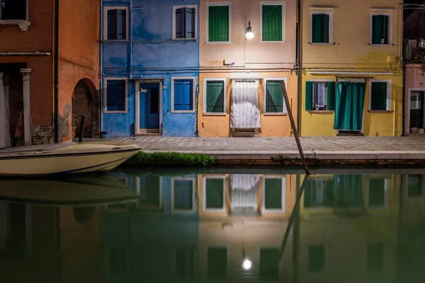 Kleurrijke Huizen Grachten Traditionele Venetiaanse Architectuur Gemeente Venezia Murano Burano — Stockfoto