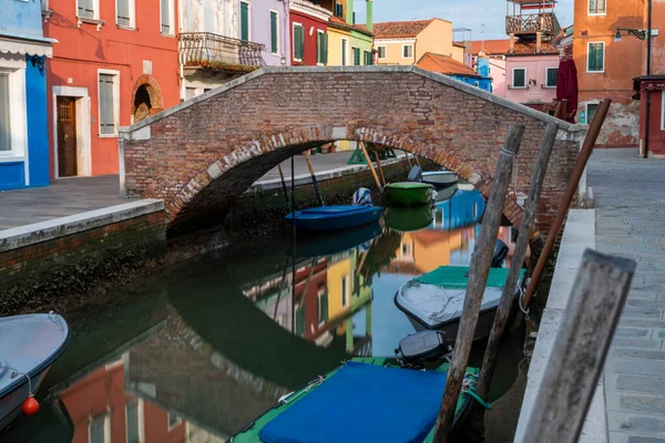 Burano Murano Csatorna Nappali Városképe Velence Olaszország — Stock Fotó