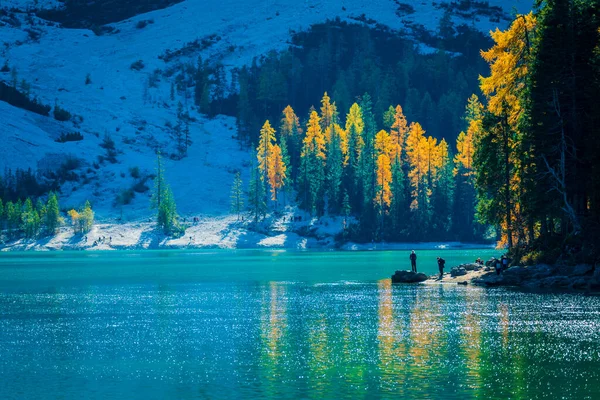 Braies Lake Pozadí Barevný Podzim Italských Alp Dolomit Itálie Evropa — Stock fotografie