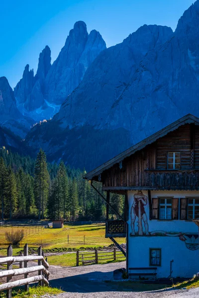 Görkemli Dolomitlerin Manzarası Val Fiscalina Güney Tyrol — Stok fotoğraf