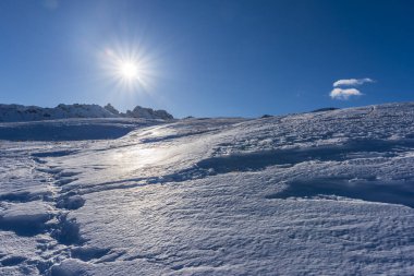 Dolomitler 'deki Seiser Alm ya da Alpe di Siusi' nin Panorama görüntüsü, İtalya.