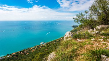 Trieste körfezi ve Barcolana ırkı. İtalya