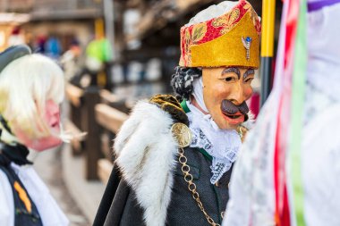 Friuli Venezia Giulia 'nın dağlık Carnia bölgesinde Sauris Karnavalı 