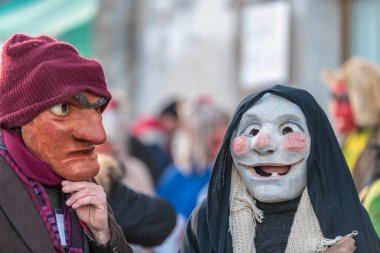 Friuli Venezia Giulia 'nın dağlık Carnia bölgesinde Sauris Karnavalı 