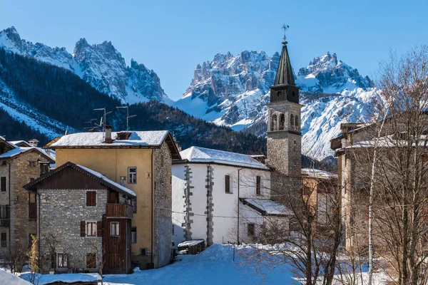 Forni Sopra Winter Ancient Mountain Village Pearl Friulian Dolomites — Stock Photo, Image