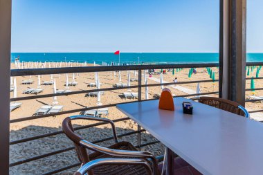 Kıyılı Adriyatik Denizi. Lignano Sabbiadoro, İtalya.