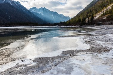 Doğa, seyahat. Güzel manzara. Predil, İtalya