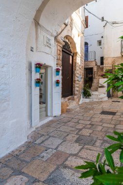 Sarnino 'nun dar sokakları