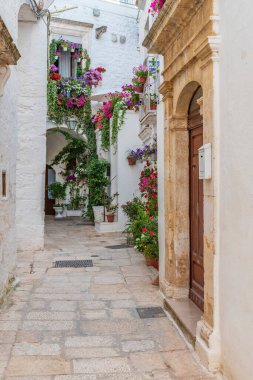 Cisternino caddesi manzarası