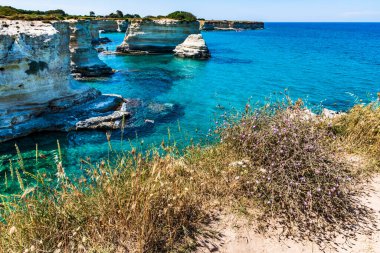 Faraglioni di Sant 'Andrea Manzarası