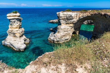 Faraglioni di Sant 'Andrea Manzarası