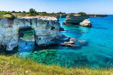 Faraglioni di Sant 'Andrea Manzarası