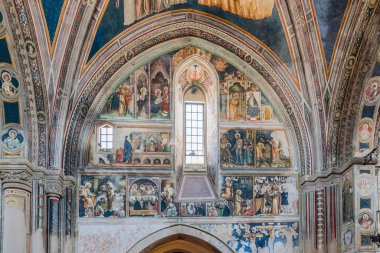 Galatina, İtalya 'daki katedralin içi