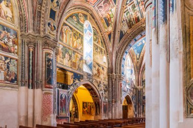 Galatina, İtalya 'daki katedralin içi