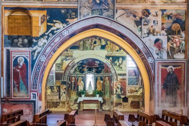 Galatina, İtalya 'daki katedralin içi