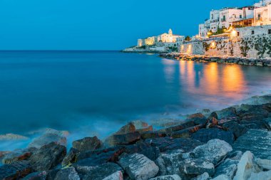 Geceleri Puglia Kasabası
