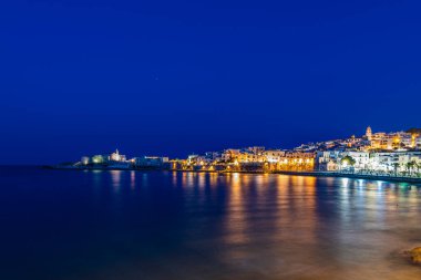 Geceleri Puglia Kasabası