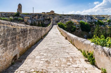 Puglia 'da Gravina' ya giden yol