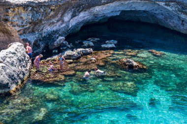 Grotta della Poesia Manzarası
