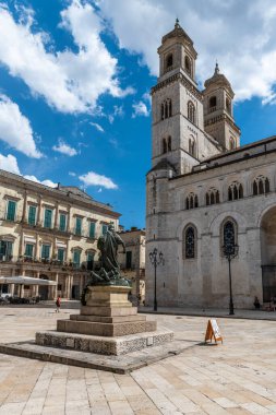 Altamura 'daki eski bir katedral.