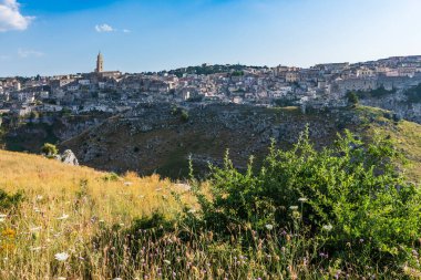 İtalya 'nın Matera kentinin manzaralı görüntüleri.
